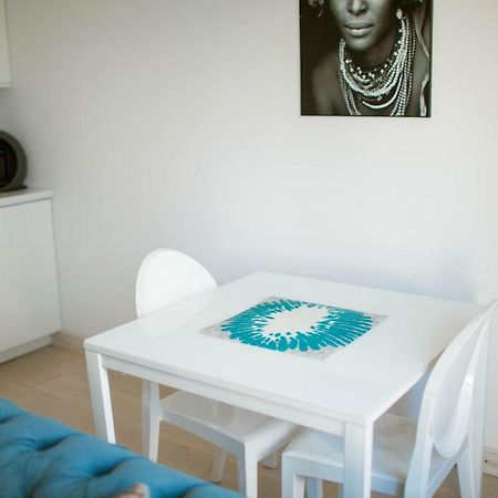 Flat White Apartament Pultusk Apartment ภายนอก รูปภาพ
