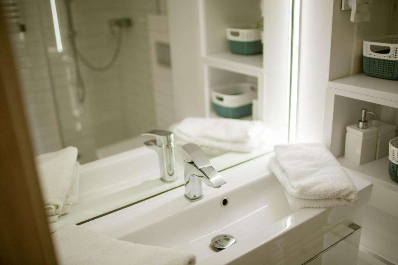 Flat White Apartament Pultusk Apartment ภายนอก รูปภาพ